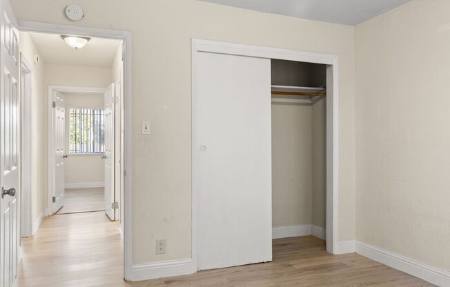 All Utilities Included in This Updated Oakland 2-Bed Apartment