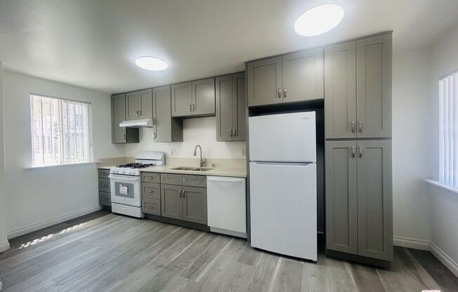 740 N HL PL