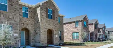 2816 BELLFLOWER DR