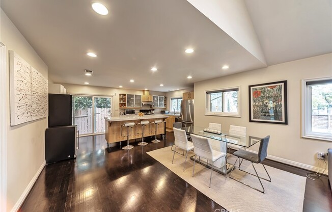 3938 TRACY ST