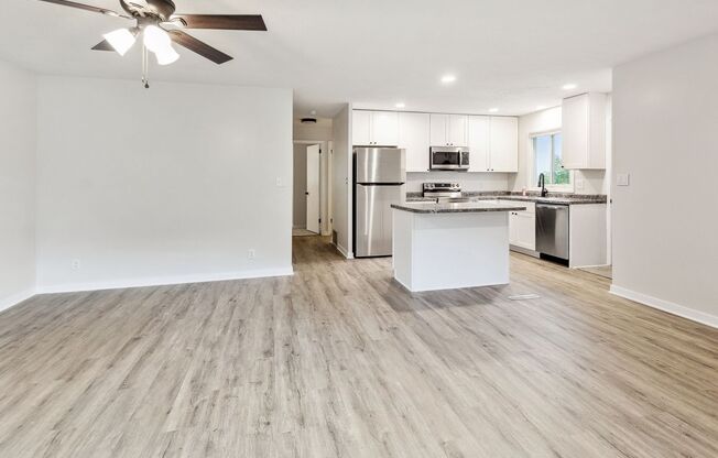 Fully Remodeled South Lincoln 4 Bedroom