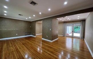 1425 TRILLO AVE