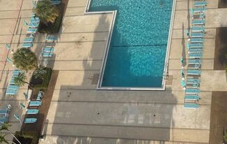 3 beds, 2.5 baths, $4,800, Unit APARTMENT 2106