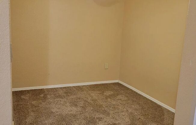 1 bed, 1 bath, $1,175, Unit # 121