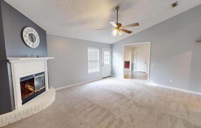 3 beds, 2 baths, 2,043 sqft, $1,700