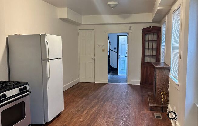 118 S Broadway