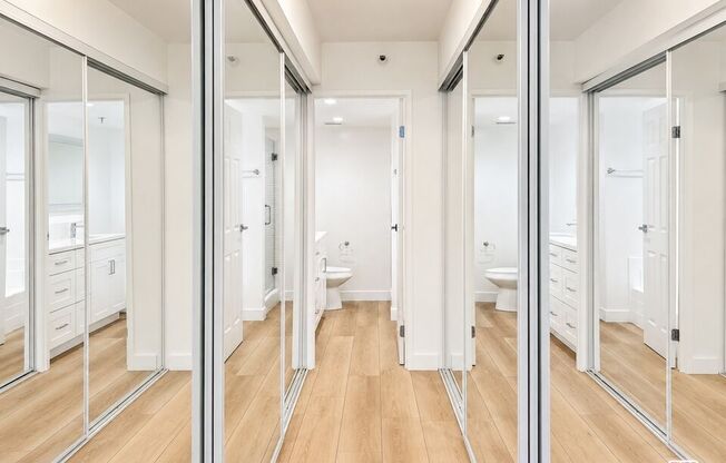 1 bed, 1.5 baths, 1,120 sqft, $4,195, Unit 511