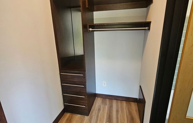 Studio, 1 bath, 352 sqft, $975, Unit 316-603