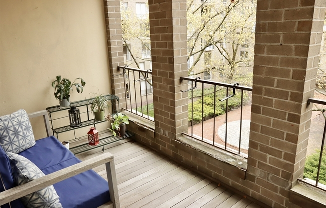1 bed, 1 bath, 930 sqft, $3,300, Unit 514