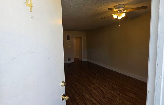 1035 WESTERN AVE