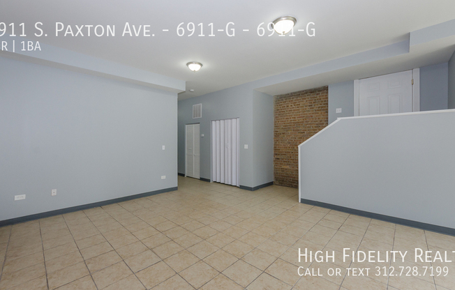 6911 S Paxton Ave #G