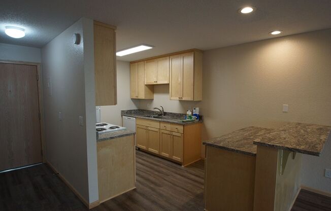 1 bed, 1 bath, 780 sqft, $1,374, Unit 213