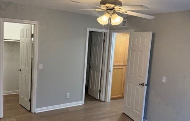 2 beds, 2 baths, 850 sqft, $3,035, Unit 819-23