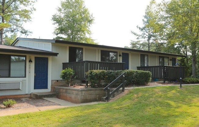 2 beds, 2 baths, 900 sqft, $1,629, Unit 0700