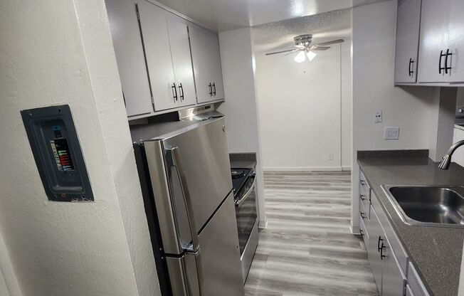 1 bed, 1 bath, 750 sqft, $1,450, Unit 14