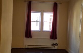 3 beds, 1 bath, $1,400