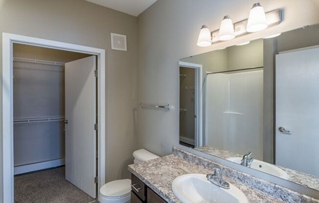 3 beds, 2 baths, 1,315 sqft, $1,580, Unit 201