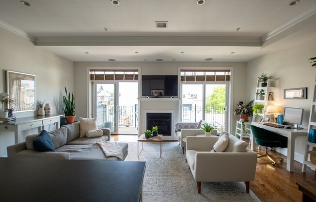 376 West Broadway 3