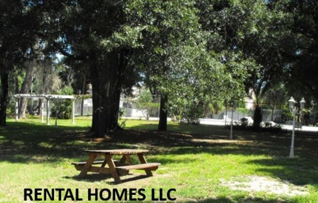 Two Bedroom One Story Townhouse close to Altamonte Mall & all other major local roads