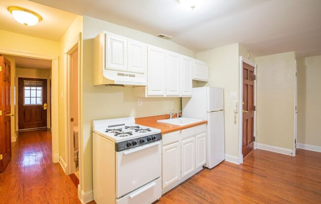 1124 E Passyunk Ave