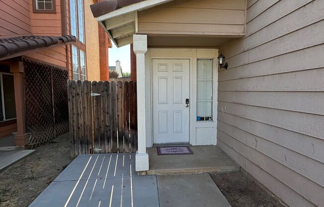 3 beds, 2 baths, $2,600