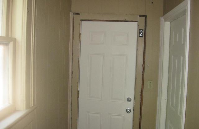 Walk to Downtown or UK! Historic South Hill District         250717