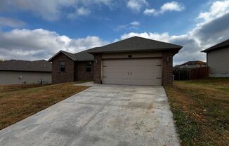 3 beds, 2 baths, $1,695