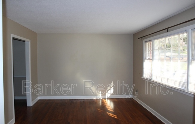 4805 OAK PARK RD