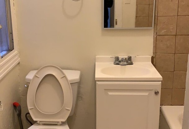 Studio, 1 bath, 395 sqft, $1,600, Unit 102