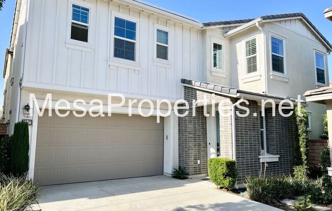 3647 E BRIGHT PASEO