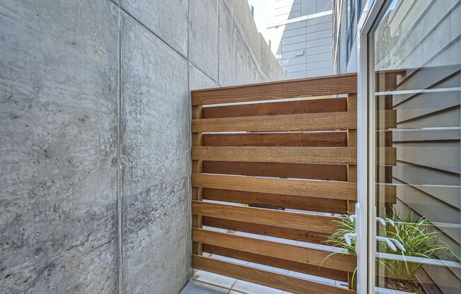 Studio, 1 bath, 410 sqft, $1,495, Unit 214