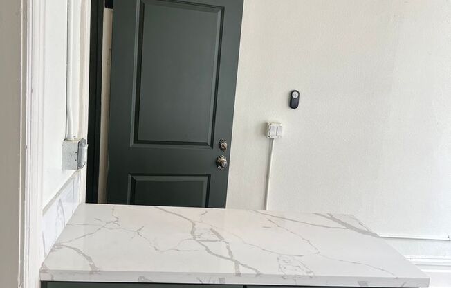 Studio, 1 bath, 166 sqft, $1,600, Unit 102