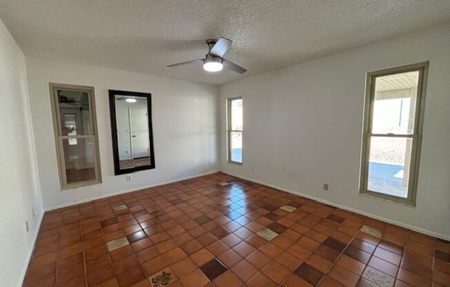 3 beds, 2 baths, $1,950