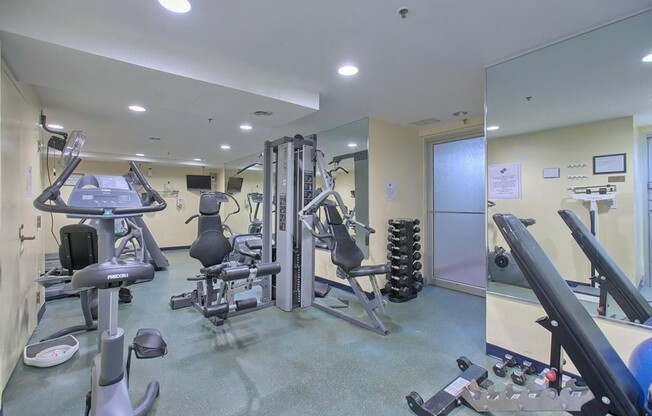 1 bed, 1 bath, 868 sqft, $2,800, Unit 11E