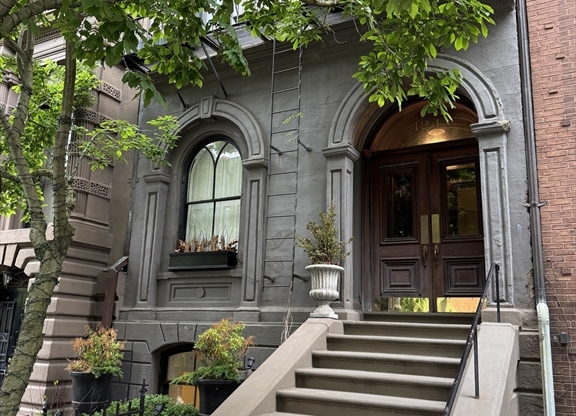 1 bed, 1 bath, 475 sqft, $2,800, Unit GF