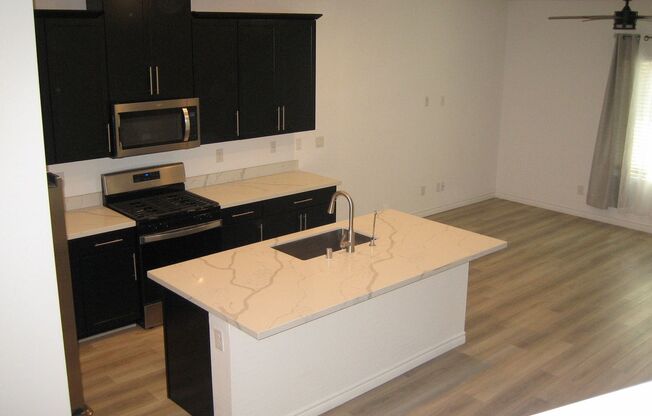 West Summerlin Townhouse - 1833-SqFt. - 3-beds, 2.5-baths, 2-car attached garage, Gated Comm.