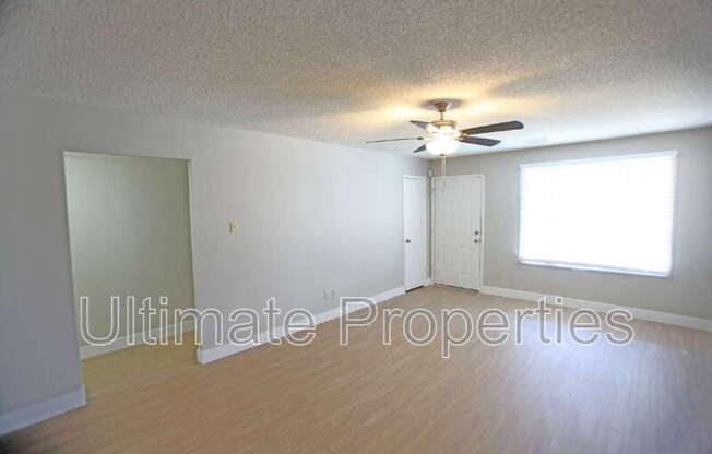 10825 N 45 LN