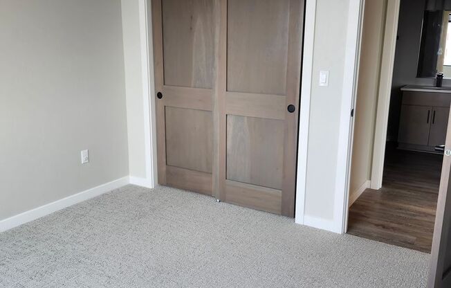 2 beds, 1 bath, 966 sqft, $1,550, Unit 301