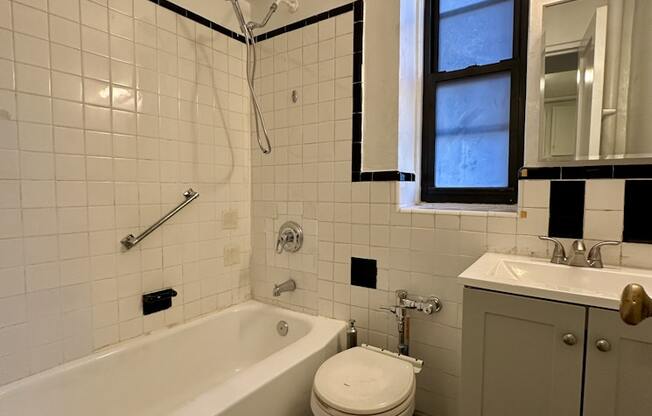 1 bed, 1 bath, $2,700, Unit 1H