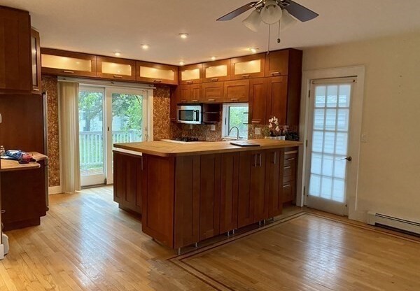 857 Quincy Shore Dr