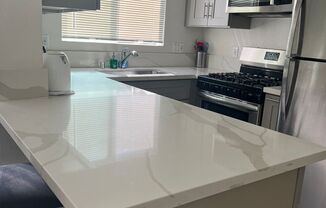 Modern 1BR with Parking & Onsite Laundry – Great Move-In Special!