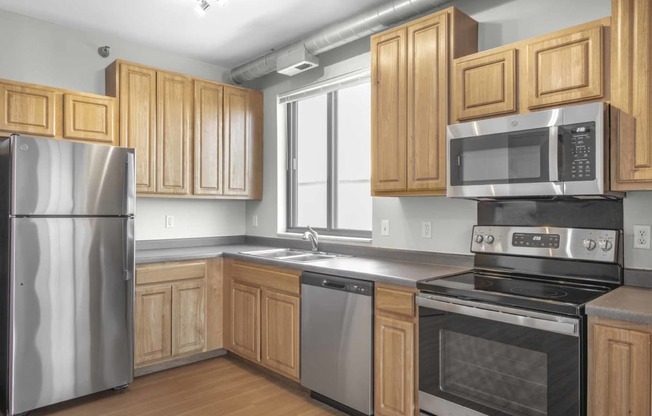 Stone Arch Apartments