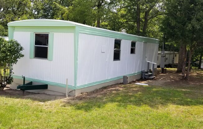 Newly Renovated Two Bedroom/1 Bath Mobile Home near Downtown Clover!!