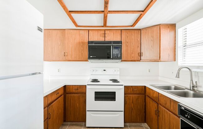 2 beds, 2 baths, $1,200