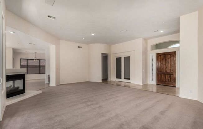 GORGEOUS SINGLE-FAMILY HOME LOCATED IN MCDOWELL MOUNTAIN RANCH!
