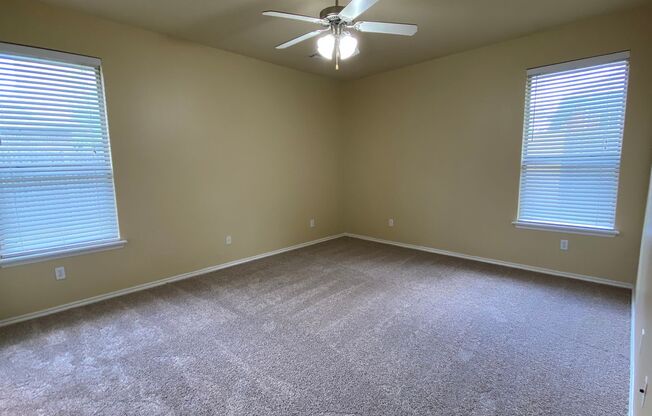3 Bed, 2 Bath NW OKC Home with Large Master Suite