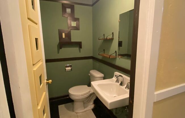 2 beds, 1 bath, 1,200 sqft, $1,849, Unit 01