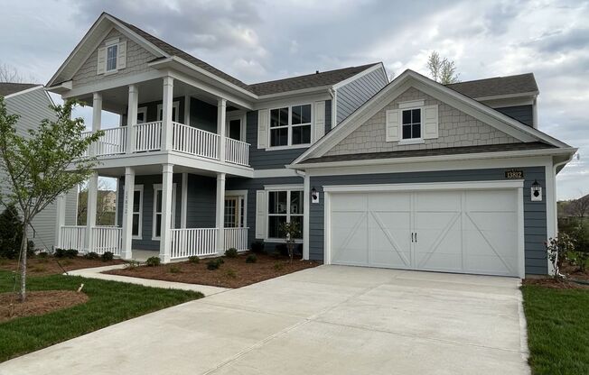 Large, Newer 4 Bedroom + Office and Loft in Huntersville