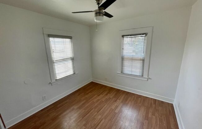 2 beds, 1 bath, $2,195