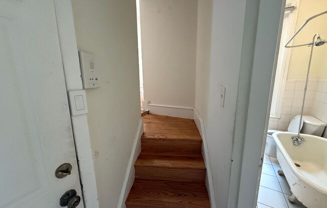 Newly Renovated Apartment in Brewerytown